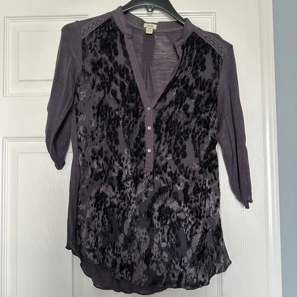 Anthropologie Top - Picture 2 of 10